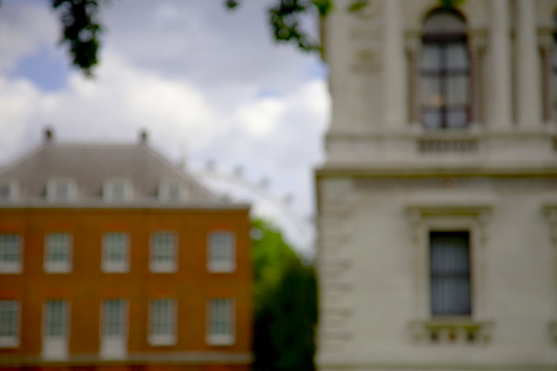 03_london_blurred_200907_014