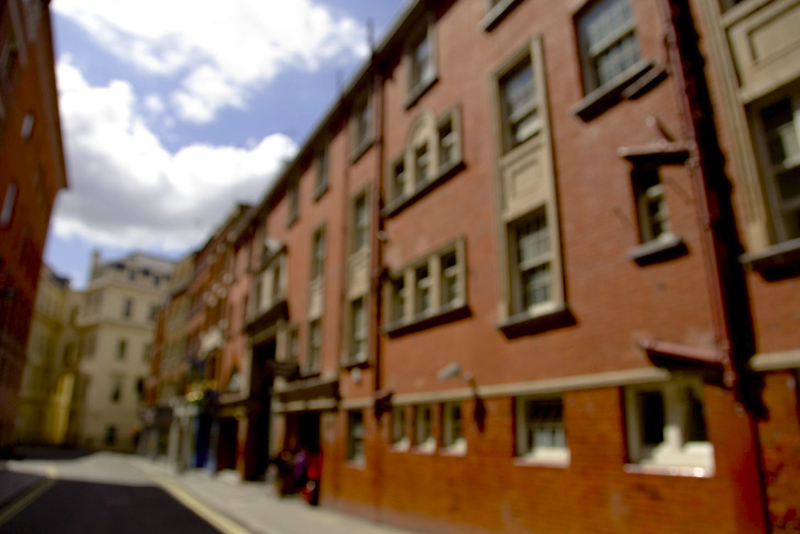 22_london_blurred_200907_081