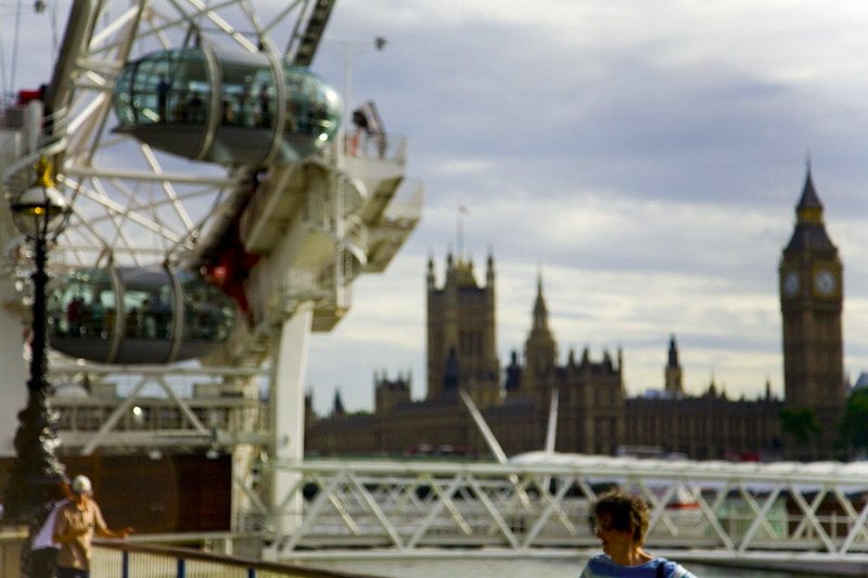 25_london_blurred_200907_060